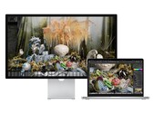 Render de Studio Display original siendo utilizado con un MacBook. (Fuente de la imagen: Apple)