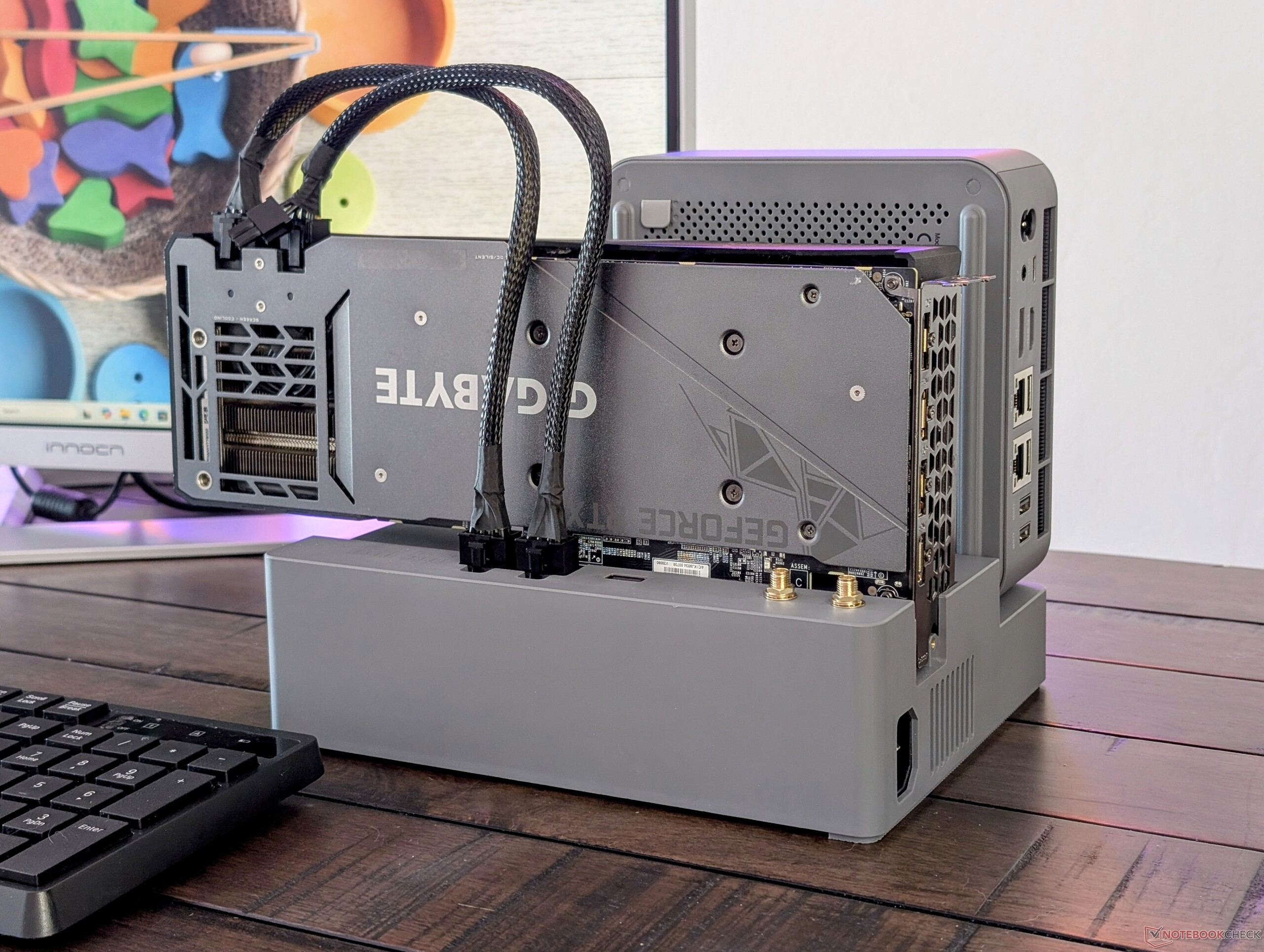 La mini base para PC Beelink eGPU con ranura PCIe de tamaño completo se vuelve de código abierto