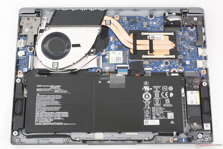 Acer Aspire 14 AI interior