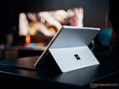 El acabado "Platinum" de Microsoft regresará para la generación Surface Pro 12.