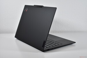 Lenovo ThinkPad X1 Carbon Gen 13 Edición Aura