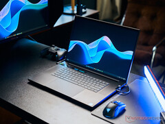 Se espera que la Razer Blade 18 reciba una actualización Arrow Lake-HX en el CES 2025 (fuente de la imagen: Notebookcheck)