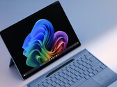 Microsoft podría renovar pronto oficialmente la Surface Pro 11 con el chipset Snapdragon X Elite de Qualcomm más potente para el consumidor. (Fuente de la imagen: Microsoft)