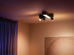 Philips Hue ha lanzado una nueva versión de la lámpara de techo Centris. (Fuente de la imagen: Philips Hue)