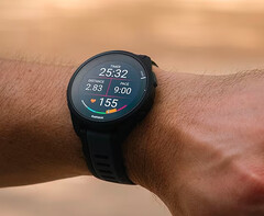 El Forerunner 165 ya puede recibir su primera actualización de software. (Fuente de la imagen: Garmin)