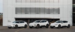 Vehículos eléctricos Polestar frente a la sede de la empresa en Gotemburgo, Suecia. (Fuente de la imagen: Polestar)