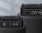 El mini PC Topton X4H-XL cuenta con dos puertos ópticos SFP+ de 10 gigabits. (Fuente de la imagen: Liliputing)