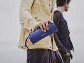 El altavoz portátil inalámbrico Sony ULT Field 1 en azul humo.