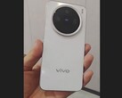 El Vivo X200 Pro Mini presume de hardware insignia en un chasis compacto. (Fuente de la imagen: Weibo)