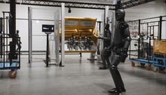 Por primera vez, Figure AI ha entregado su robot humanoide, Figure 02, a un cliente no revelado, según informa la empresa. (Fuente de la imagen: YouTube / Figure)