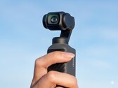 Imagen de marketing del DJI Osmo Pocket 4 (mejorada).