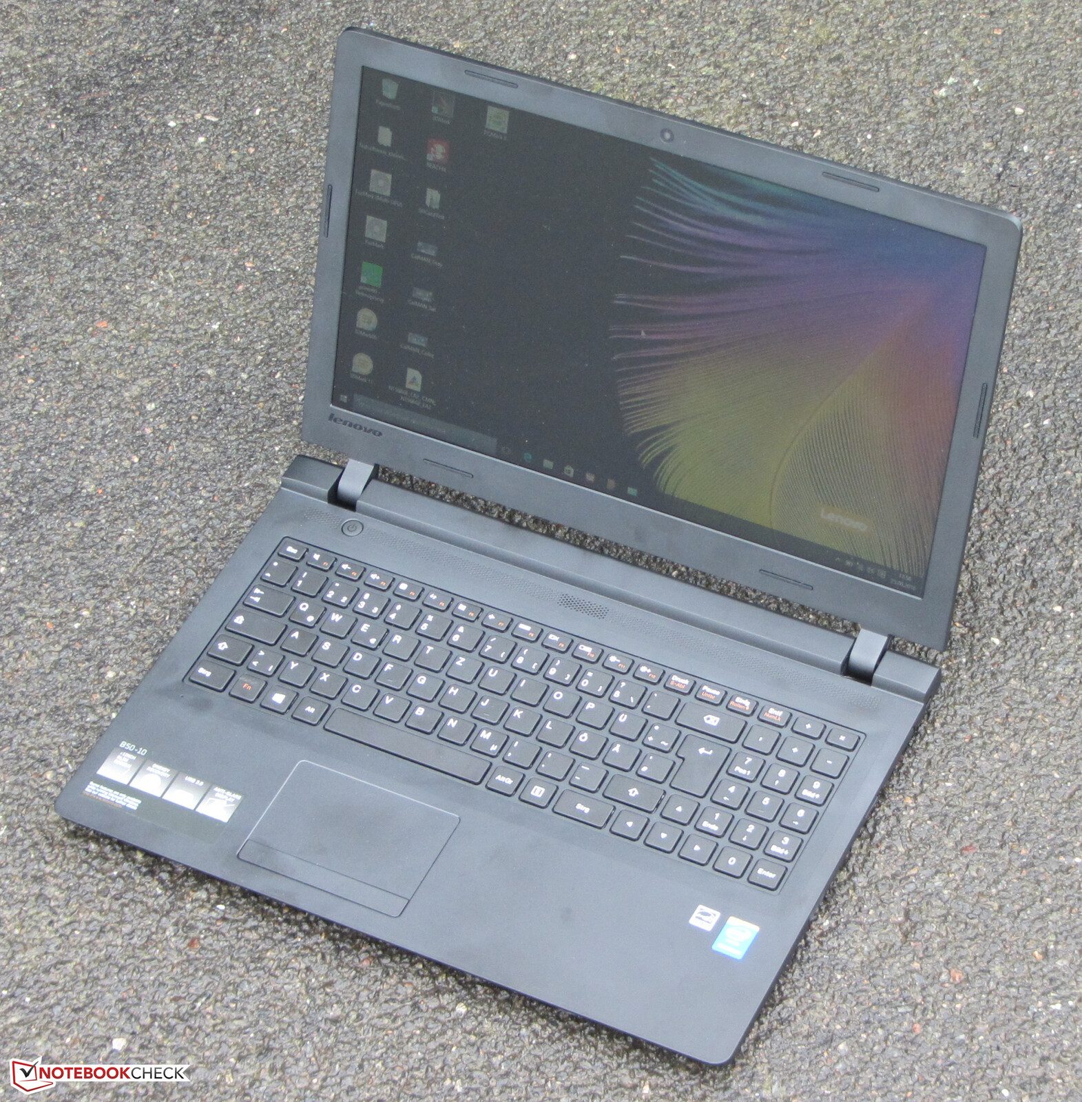 Lenovo b50 10 не включается