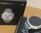 El Watch GT 5 ya ha sido unboxeado en China. (Fuente de la imagen: Bilibili)