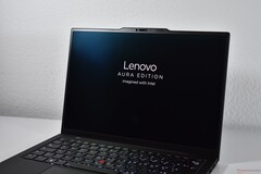 Precio a punto de bajar: Llegan más opciones para el Lenovo ThinkPad X1 Carbon Gen 13, incluyendo pantallas IPS y CPU Ultra 5 (fuente de la imagen: Benjamin Herzig)