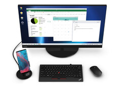 El modo de escritorio de Google aún carece del ajuste y acabado de Samsung DeX o Motorola Ready For. (Fuente de la imagen: Motorola)