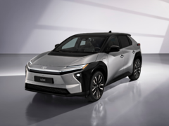 Toyota renueva el SUV eléctrico bZ4X e introduce nuevas opciones. (Fuente de la imagen: Toyota)