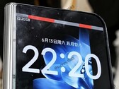 El Xiaomi Mix Fold 5, más compacto y con mayor pantalla, parece aparecer en una primera foto práctica en la que se muestra con HyperOS 4.