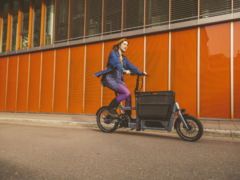 La bicicleta eléctrica de carga Car.los V1 es plegable. (Fuente de la imagen: Car.los)