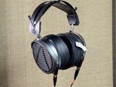 ¿Qué sonido ofrecen unos auriculares de 1.700 dólares? Prueba práctica de los auriculares magnéticos planos Audeze MM-520