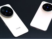 Los sucesores del Vivo X300 Pro y del Vivo X300 están tomando forma poco a poco como el Vivo X500 Pro Max y el Vivo X500.