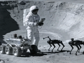 Los ingenieros chinos consideran que los perros robóticos en la Luna podrían ayudar a los astronautas.