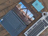 Análisis del Lenovo Yoga 9 2-in-1 14IPH11: Panther Lake lastra un convertible por lo demás excelente