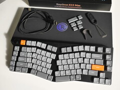 Keychron K15 Max con barra espaciadora dividida Diseño Alice