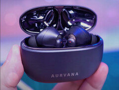 Los auriculares Ace Mimi incorporan unos innovadores transductores xMEMS que proporcionan una gran claridad (Fuente de la imagen: YouTube)