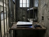 La consola PS5 aparece en la celda de una cárcel