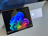 Análisis del Microsoft Surface Pro OLED Copilot+ - Un 2 en 1 de gama alta ahora con el Snapdragon X Elite