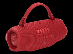 Con la correa puesta, el JBL Charge 6 se convierte en un bolso a la moda. (Fuente de la imagen: JBL)