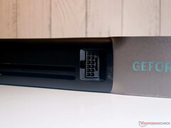 Conector 12V-2x6 empotrado