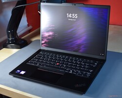 en revisión: Lenovo ThinkPad T14 Gen 5, dispositivo de revisión suministrado por