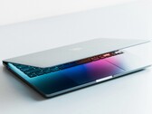 Cada vez hay más indicios sobre el primer MacBook con pantalla táctil.