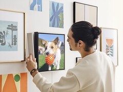 El Samsung Music Frame es un altavoz inalámbrico Dolby Atmos de 6 altavoces que puede montarse como un marco de fotos o utilizarse como altavoces independientes para televisores, PC y teléfonos. (Fuente: Samsung)