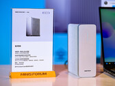 El Minisforum All-Flash S5 contiene cinco ranuras SSD.