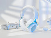 Los auriculares cuentan con transductores dinámicos de 50 mm, sonido envolvente virtual 7.1 y un sistema de doble micrófono con cancelación de ruido ambiental.