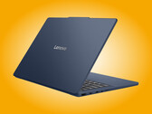 El IdeaPad 14AKP12 está disponible en varios colores.
