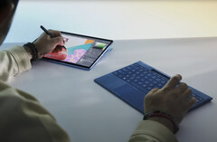 Microsoft ofrece la nueva Surface Pro en bastantes más SKU que sus predecesoras. (Fuente de la imagen: Microsoft)