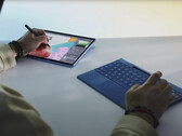 Microsoft ofrece la nueva Surface Pro en bastantes más SKU que sus predecesoras. (Fuente de la imagen: Microsoft)