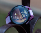 Garmin sigue aportando correcciones de errores y mejoras a su reloj inteligente Forerunner más reciente a un ritmo constante. (Fuente de la imagen: Garmin)