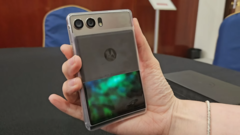 Concepto actual de smartphone enrollable de Motorola. (Fuente de la imagen: Notebookcheck)