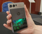 Concepto actual de smartphone enrollable de Motorola. (Fuente de la imagen: Notebookcheck)