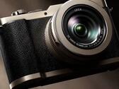 La Panasonic Lumix L10 fotografiada aquí podría enfrentarse pronto a la competencia de Canon.