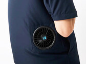 Una marca de moda japonesa quiere combatir las camisetas sudadas con dos ventiladores.