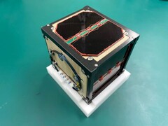 LignoSat se convierte en el primer satélite de madera lanzado al espacio. (Fuente de la imagen: Kyoto SIC Human Spaceology Center)