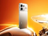 El Realme P4s presenta un diseño llamativo con un módulo de cámara parcialmente transparente.
