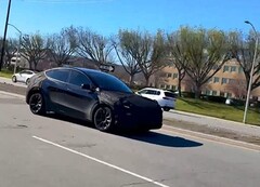 El Tesla Model Y &quot;Juniper&quot; visto en público en EE.UU. (Fuente de la imagen: Teslaconomics on X)