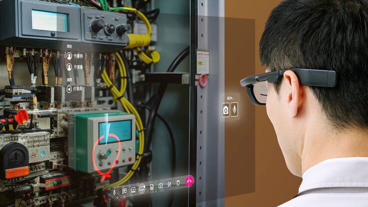 Las gafas Mirza XR pueden ser utilizadas por los reparadores para mostrar información y orientación con manos libres. (Fuente de la imagen: NTT QONOQ)