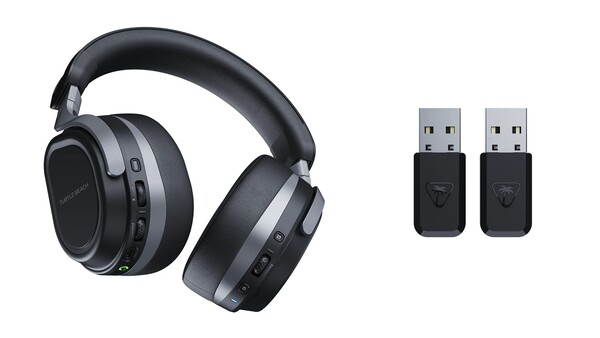 Los Turtle Beach Stealth 700 (Gen 3) vienen con dos transmisores inalámbricos USB. (Fuente de la imagen: Turtle Beach - editado)